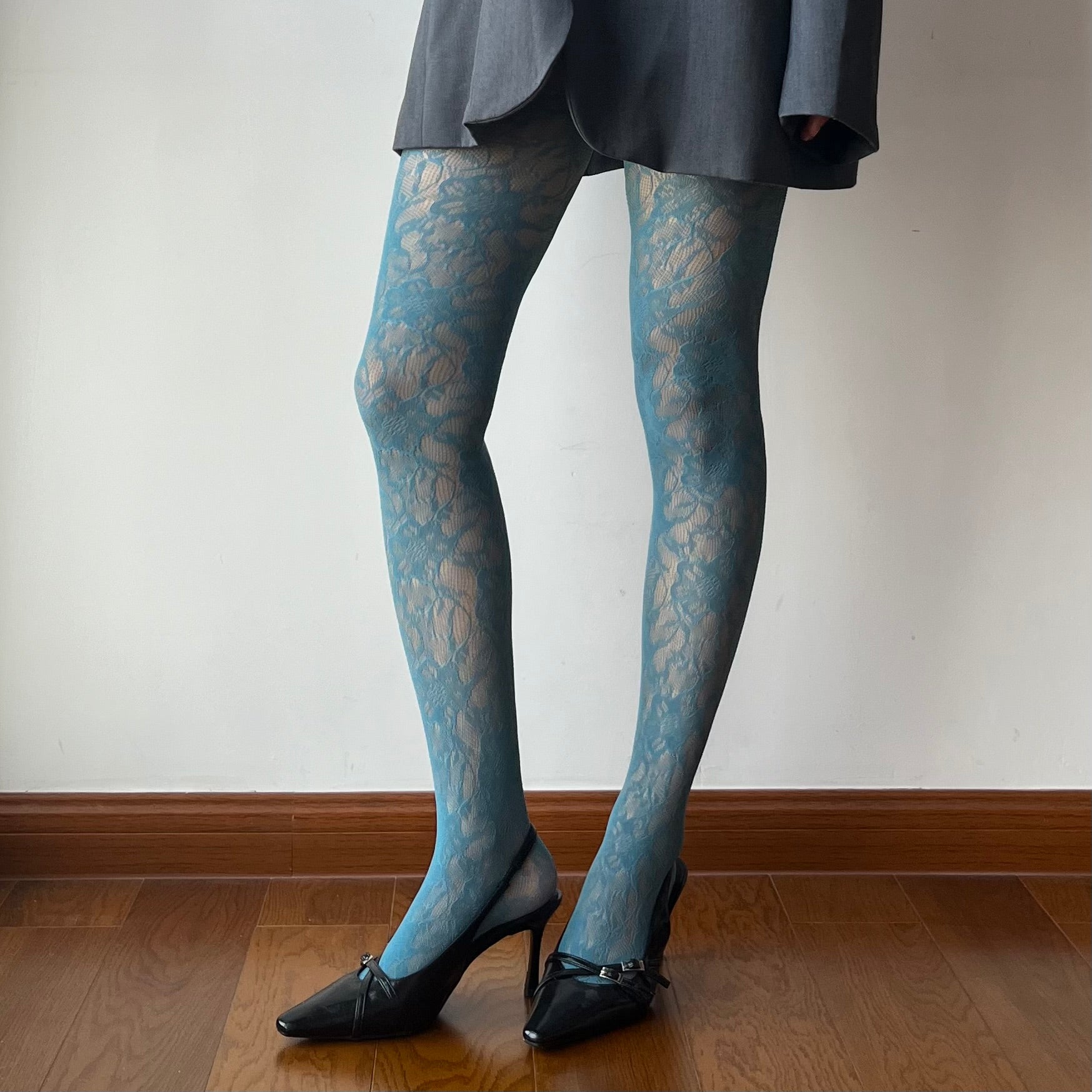 blue flower fish nets Peacock Floral Fishnet Tights Cute for school Hanging Fishbowl with fish net,
