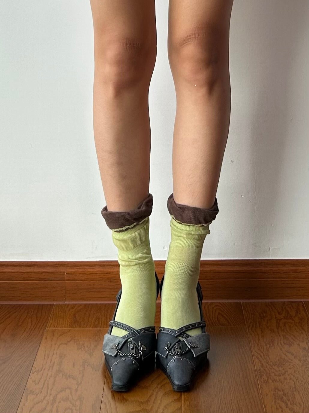 Green Ruffle Socks Green Ruffle Cotton Crew Socks – Moody MuMu