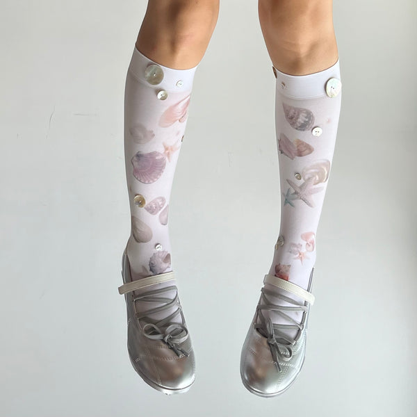 White Shell Print Button Deco Velvet Knee High Socks