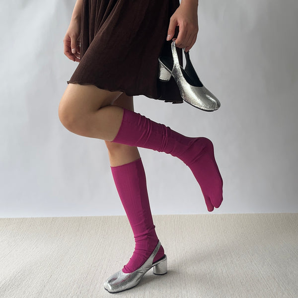 Pink Textured Spilt Toe Knee High Socks